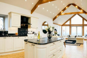Hillock's Farm Cottage, luxury barn conversion, Yorkshire Coast holiday Lets